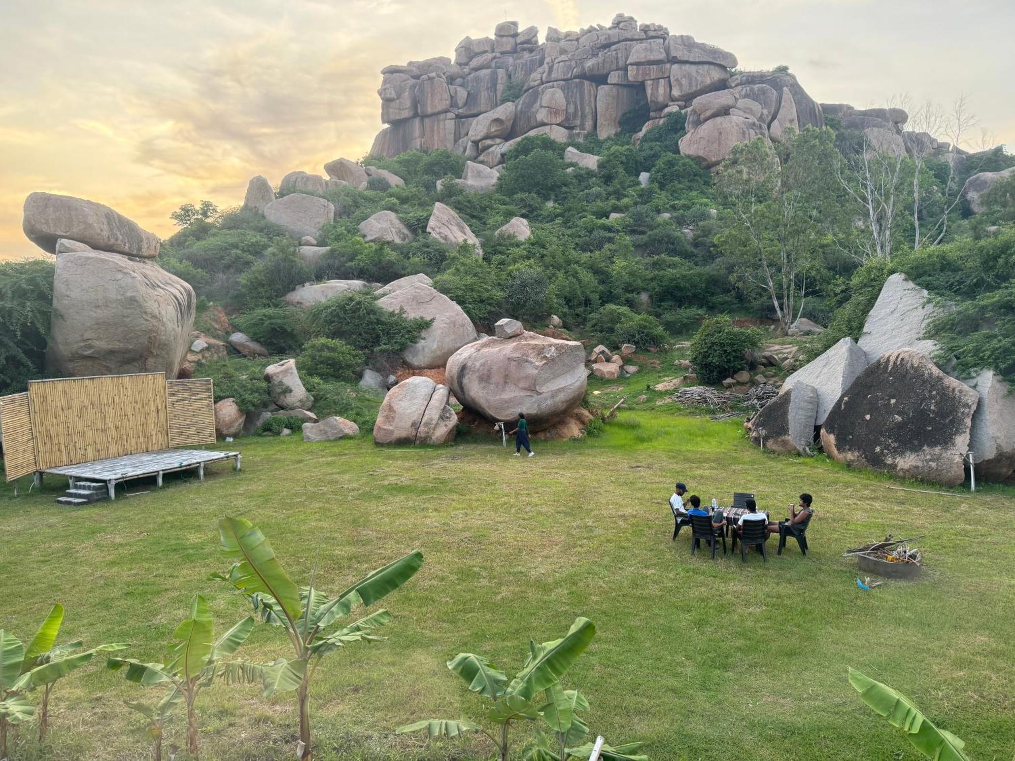 מלון Hill Stone View האמפי מראה חיצוני תמונה